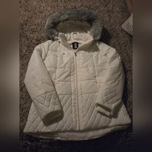 Detail Intl White Diamond Quilted Jacket with Removable Faux Fur Hood Large